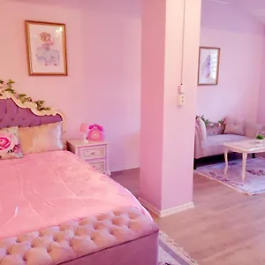 https://lighanes-studio-with-sailor-moon-room.com-bavaria.com